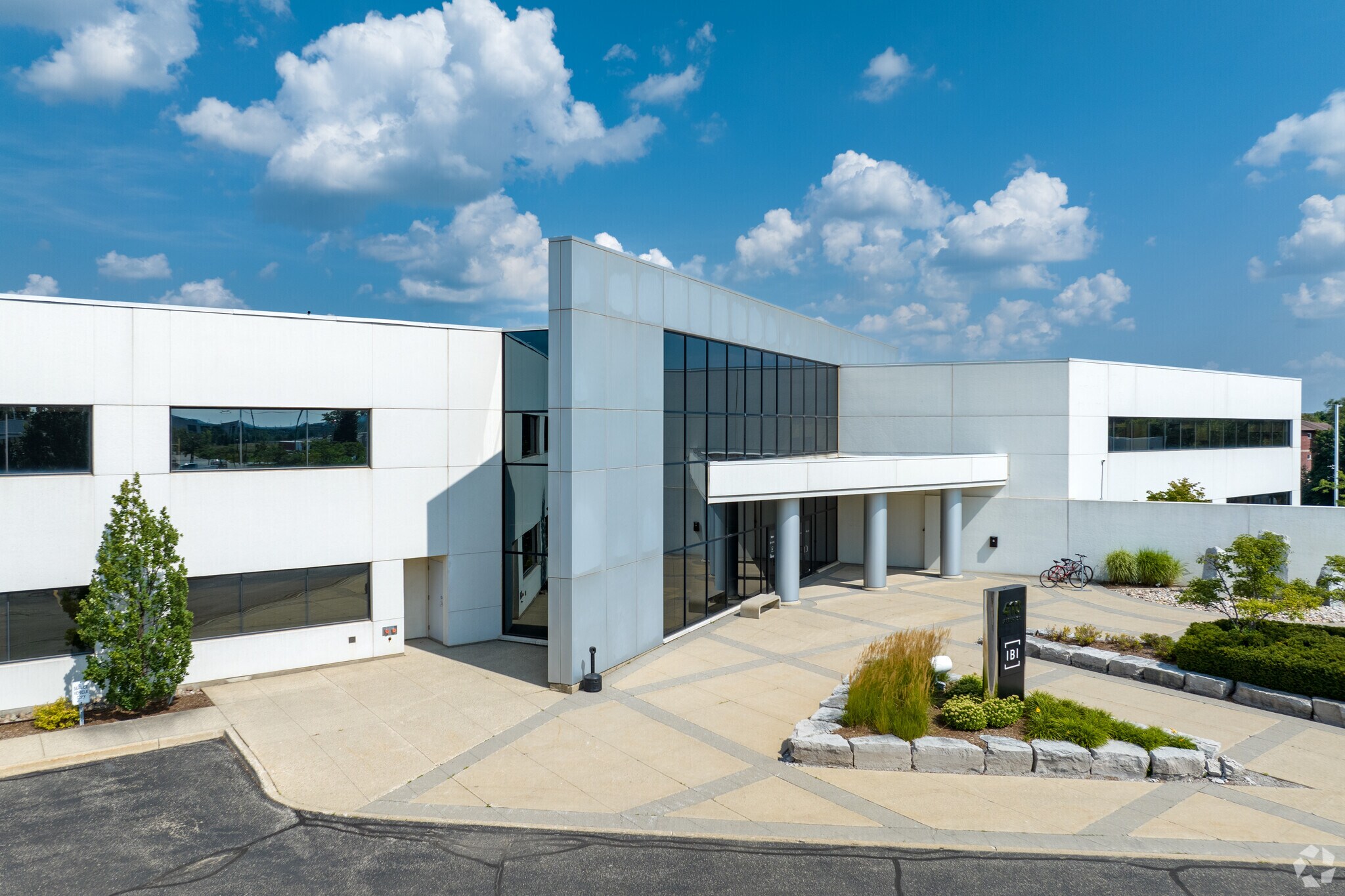 410 Albert St, Waterloo, ON to rent Building Photo- Image 1 of 6