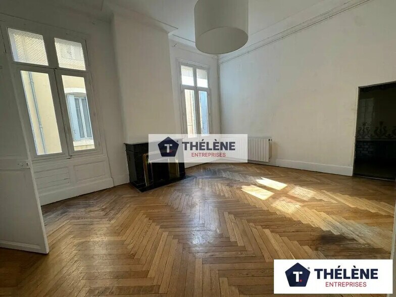 Office in Montpellier to rent - Interior Photo - Image 1 of 7