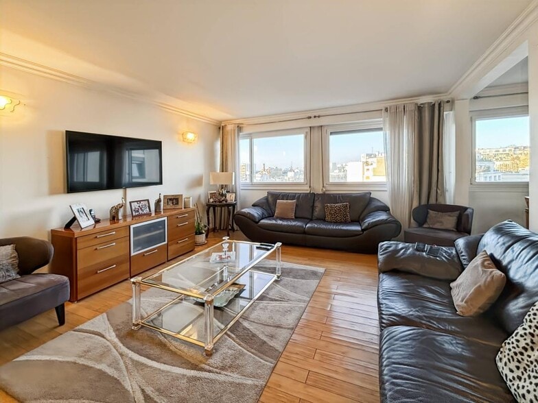 Office in Paris for sale - Building Photo - Image 3 of 7