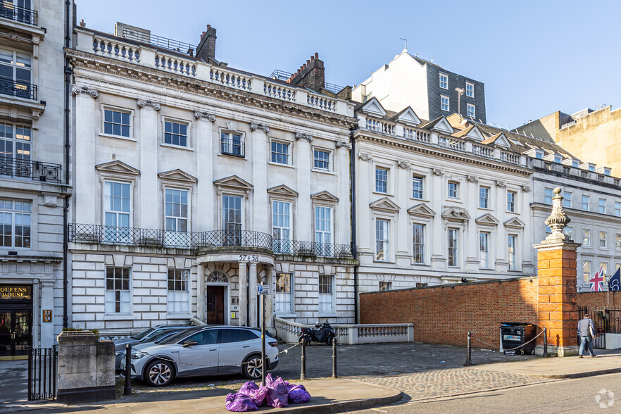 57-60 Lincolns Inn Flds, London for rent - Building Photo - Image 1 of 5