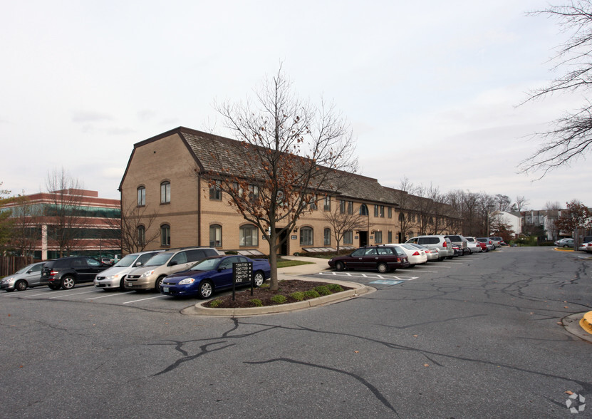 7331-7351 Hanover Pky, Greenbelt, MD for sale - Building Photo - Image 2 of 11