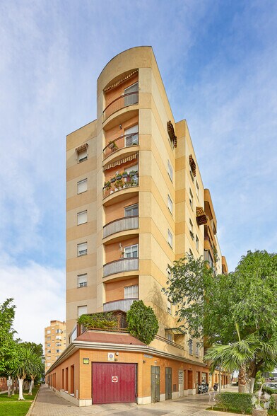 Build-to-Rent in Sevilla, Sevilla for sale - Building Photo - Image 3 of 3