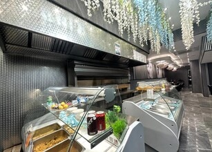 W7 Hanwell Broadway, London to rent Interior Photo- Image 1 of 6