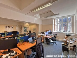 Bellstone, Shrewsbury to rent Interior Photo- Image 2 of 9