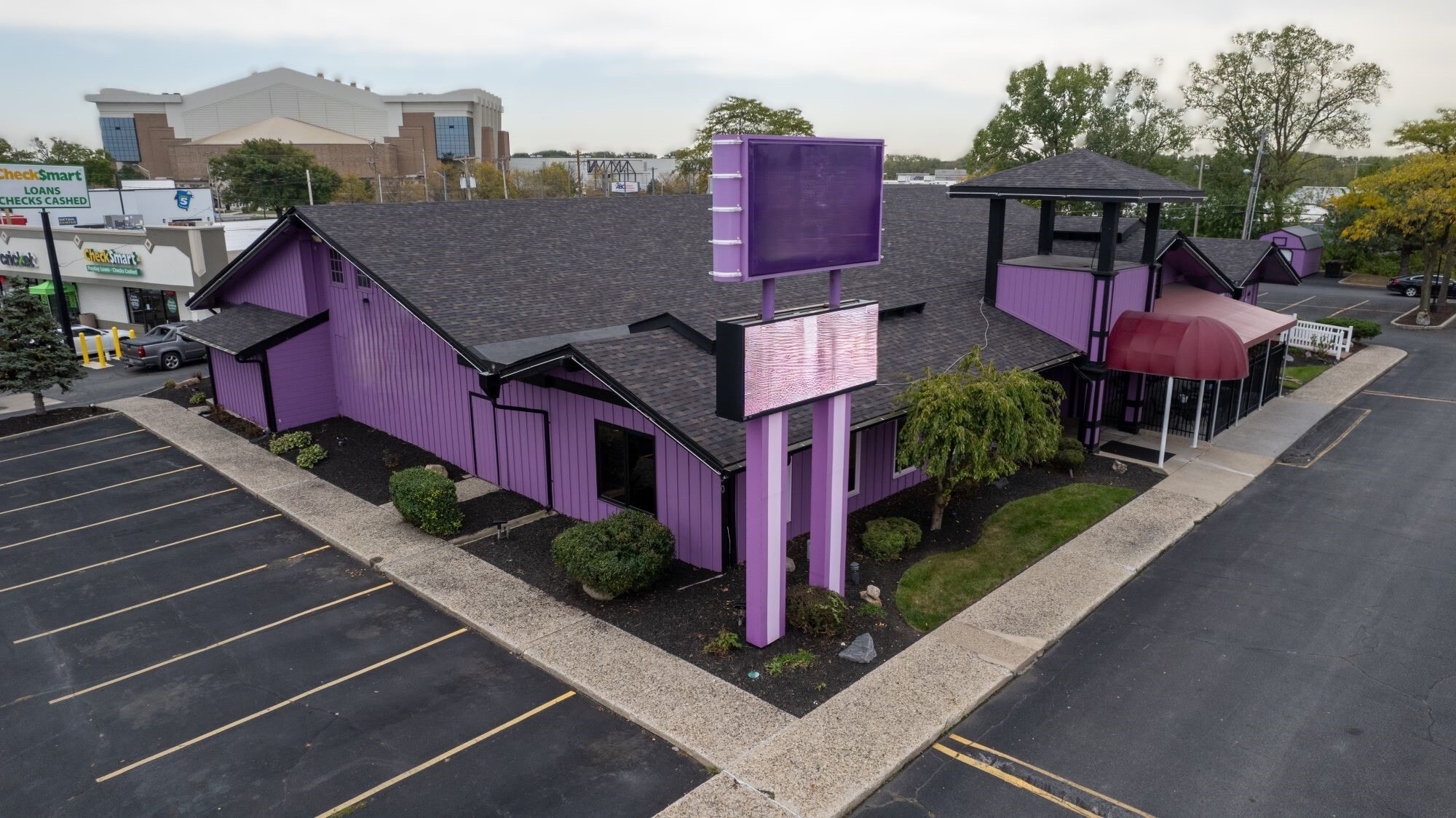 930 E Coliseum Blvd, Fort Wayne, IN for sale Building Photo- Image 1 of 11