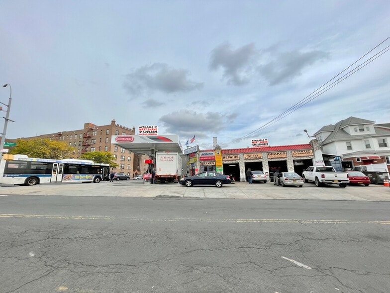 15206 Northern Blvd, Flushing, NY for sale - Building Photo - Image 1 of 1