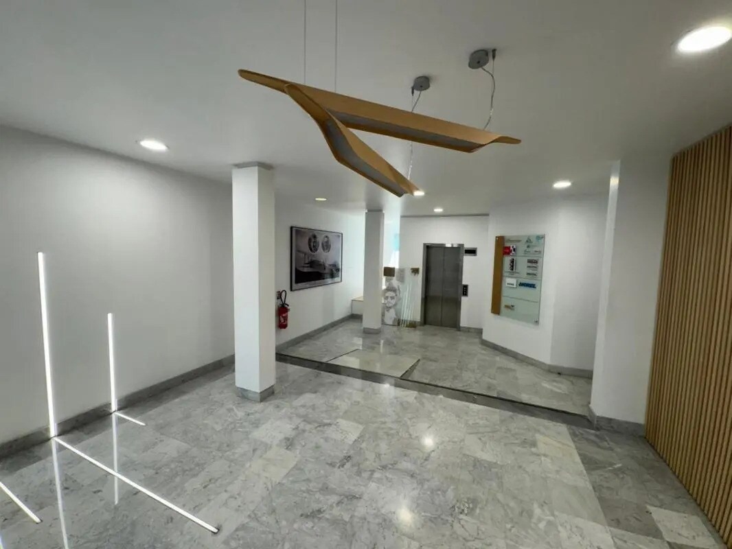 Office in Vélizy-Villacoublay to rent Lobby- Image 1 of 5