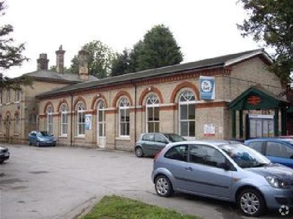 Lea Rd, Gainsborough to rent Primary Photo- Image 1 of 4