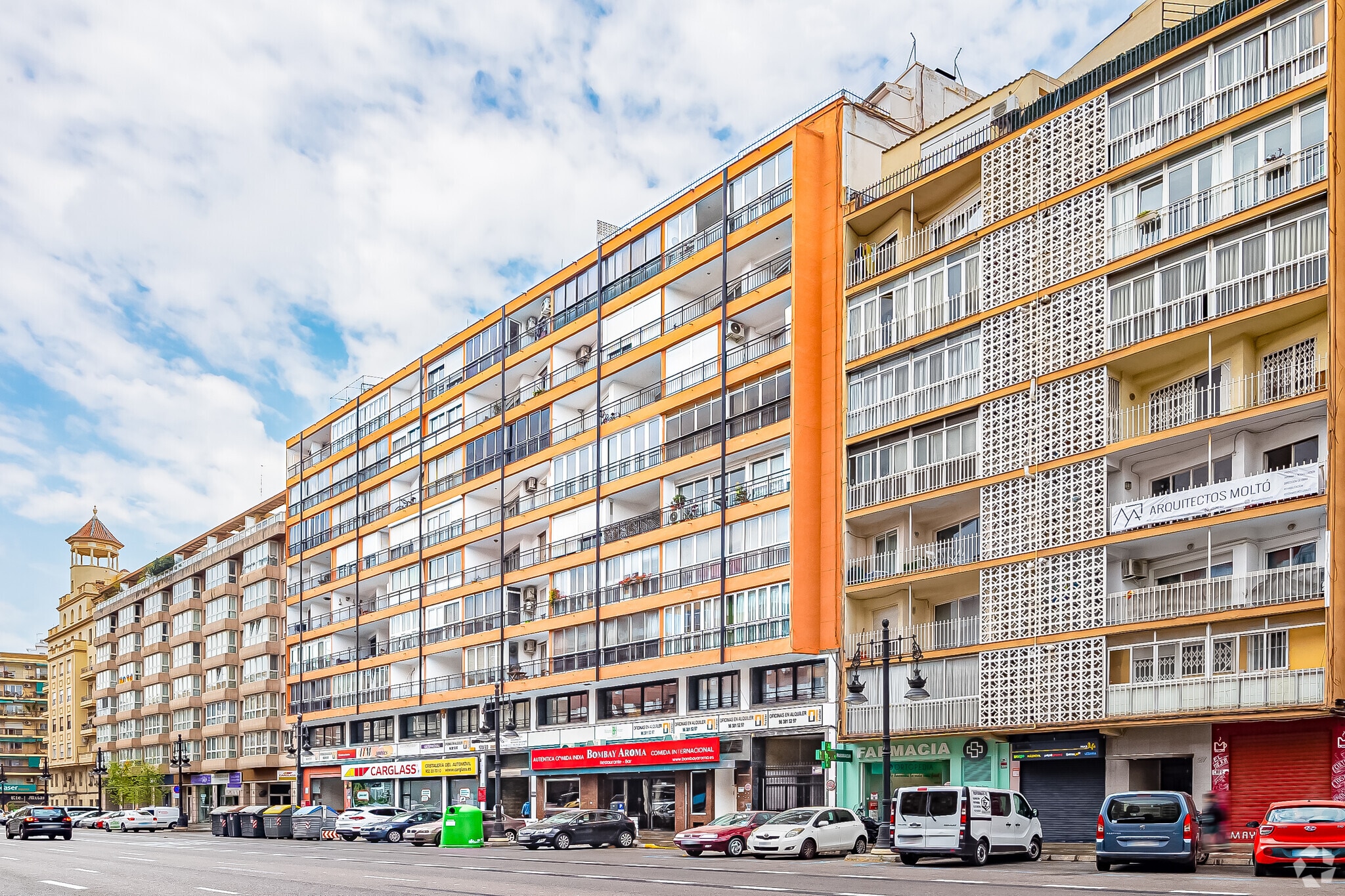 Retail in València, Valencia to rent Building Photo- Image 1 of 7