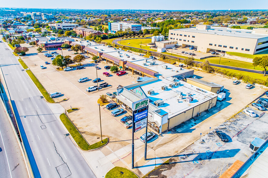 1701-1833 Airport Fwy, Bedford, TX for sale - Building Photo - Image 2 of 11