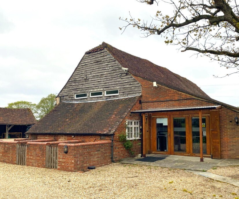 Dowlands Ave, Smallfield to rent Primary Photo- Image 1 of 2