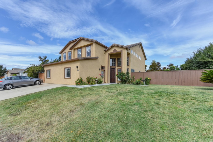8551 Narcissus Ct, Elk Grove, CA for sale - Primary Photo - Image 1 of 1