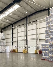 Headway Rd, Wolverhampton to rent Interior Photo- Image 1 of 2