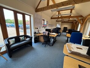 Bartletts Ln, Maidenhead to rent Interior Photo- Image 1 of 3