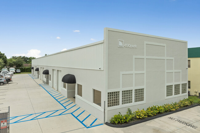 More details for 490 Business Park Way, Royal Palm Beach, FL - Office, Industrial for Rent