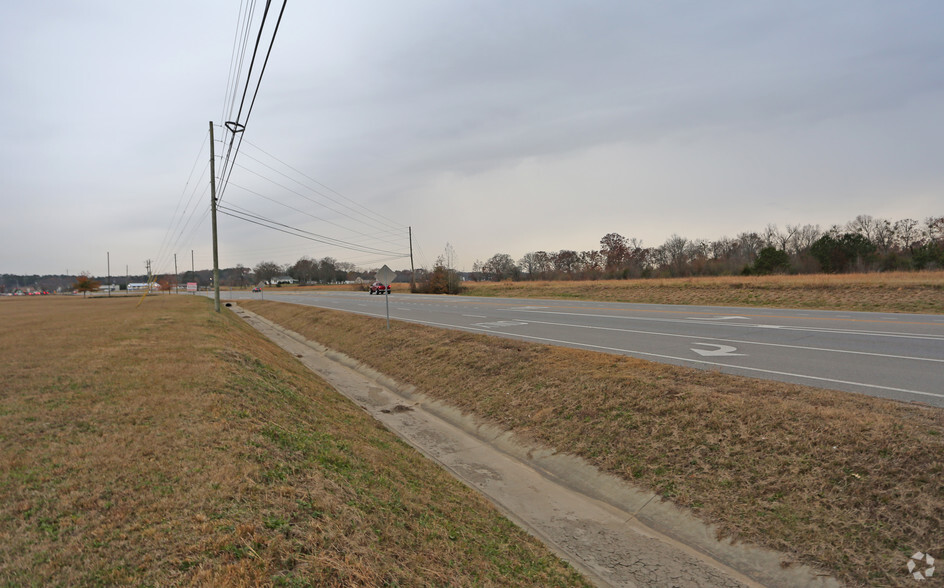 100 Blk Highway 70, Calera, AL for rent - Building Photo - Image 2 of 2