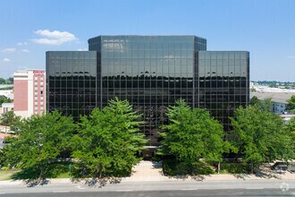 1600 S Brentwood Blvd, Brentwood, MO for rent Building Photo- Image 1 of 7