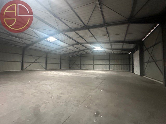 Industrial in Colomiers to rent - Building Photo - Image 2 of 4
