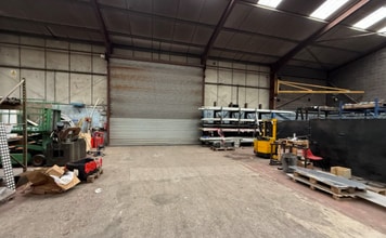 Gorton Cres, Manchester to rent Interior Photo- Image 2 of 3