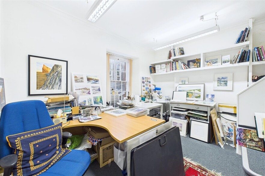 4 The Beach, Clevedon for sale - Interior Photo - Image 3 of 9