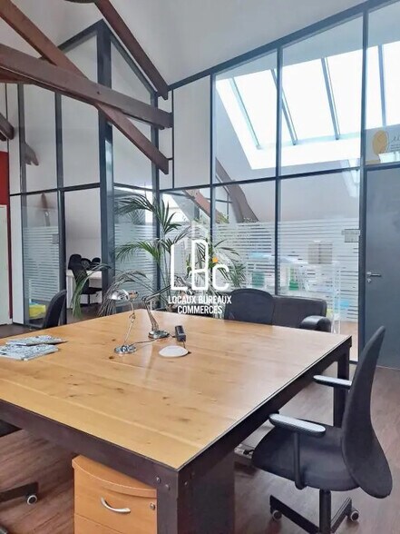 Office in Nantes to rent - Interior Photo - Image 2 of 3