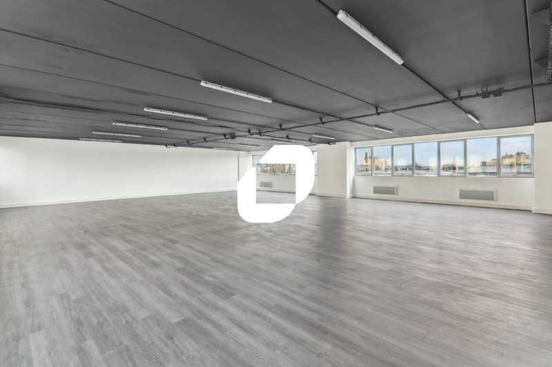 Light Industrial in Épinay-sur-Seine to rent - Interior Photo - Image 2 of 14