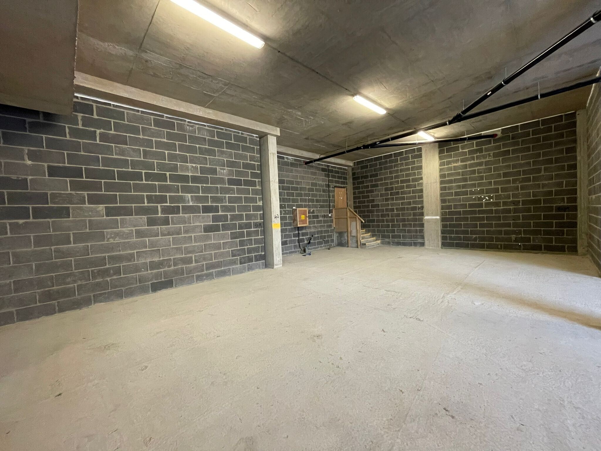 Ruislip Rd, Greenford UB6 9BE Red Lion Court