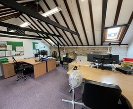 19-21 Timber Ln, Caterham to rent Interior Photo- Image 1 of 6