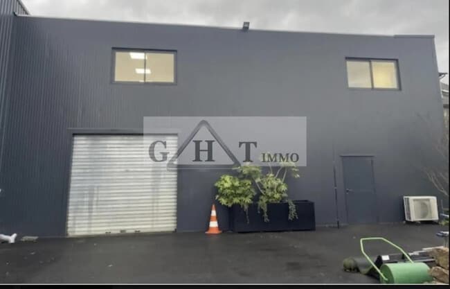 Location Bureaux 200 m²