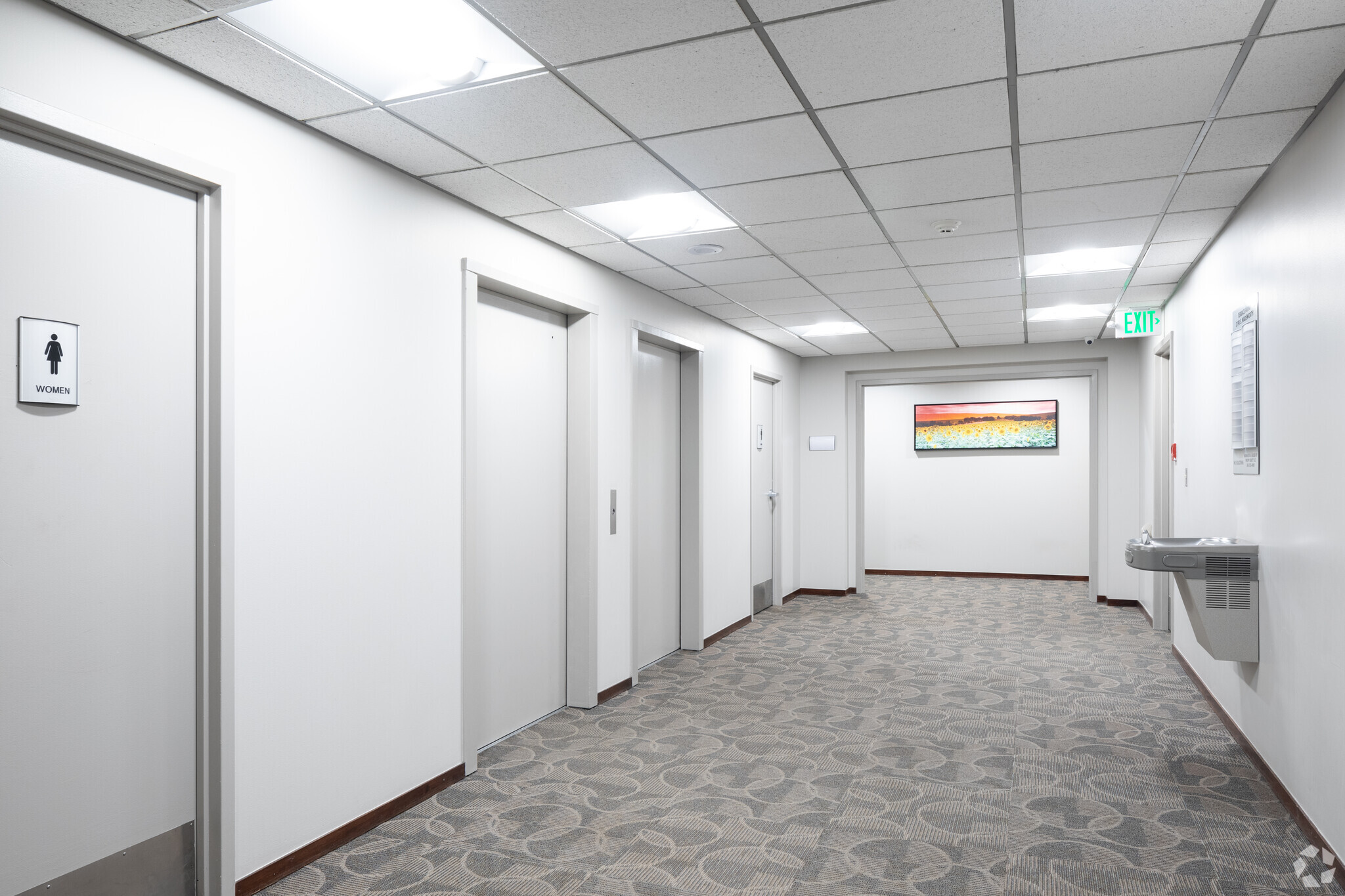 3190 S Wadsworth Blvd, Lakewood, CO to rent Interior Photo- Image 1 of 10