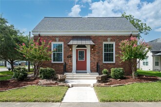 201 W Borden St, Sinton, TX for sale Primary Photo- Image 1 of 33