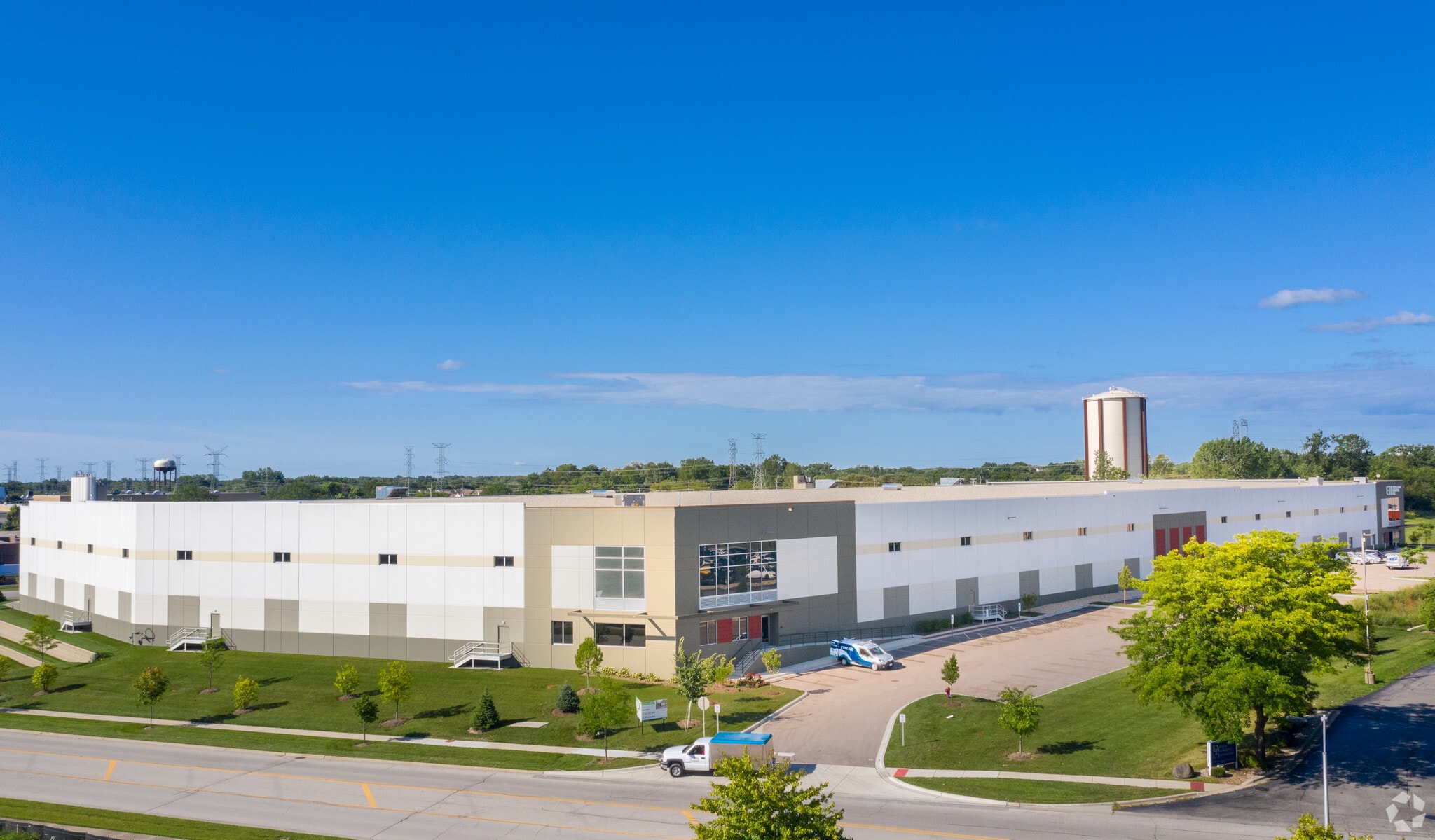 660-720 Northgate Pky, Wheeling, IL to rent Building Photo- Image 1 of 8