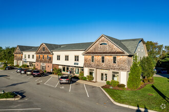 201-210 Clock Tower Sq, Portsmouth, RI for sale Building Photo- Image 1 of 1