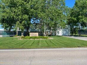 1751 Business Park Dr, Fremont, NE for sale Primary Photo- Image 1 of 1