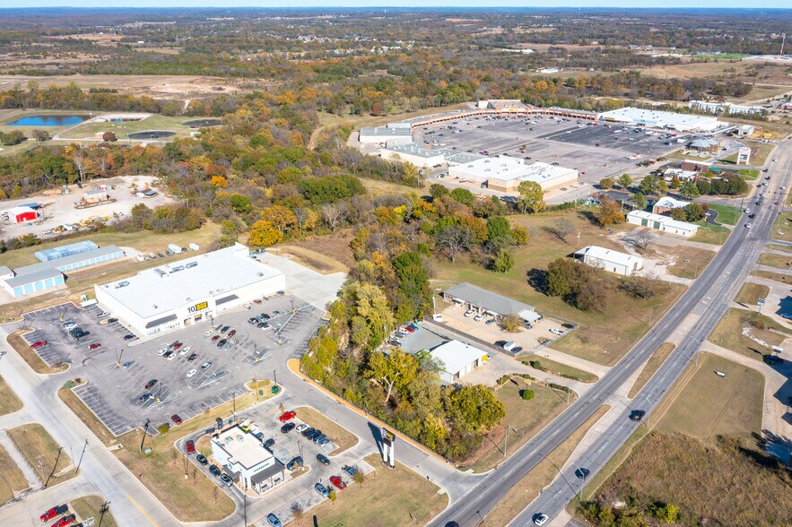 1200 Lonnie Abbott Industrial Blvd, Ada, OK for sale - Building Photo - Image 2 of 27