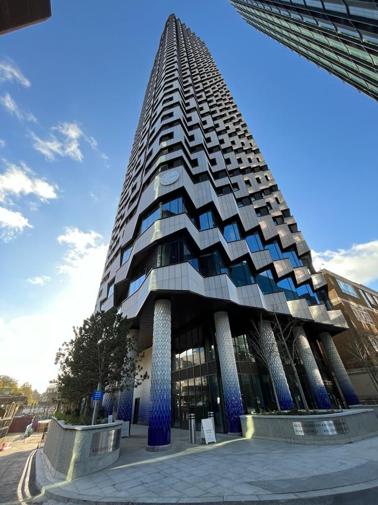 25 College Rd, Croydon to rent Building Photo- Image 1 of 10