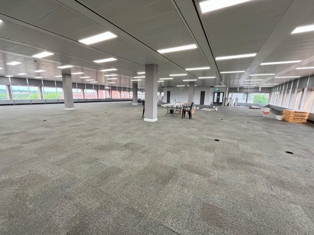 80 Civic Dr, Ipswich to rent Building Photo- Image 1 of 4