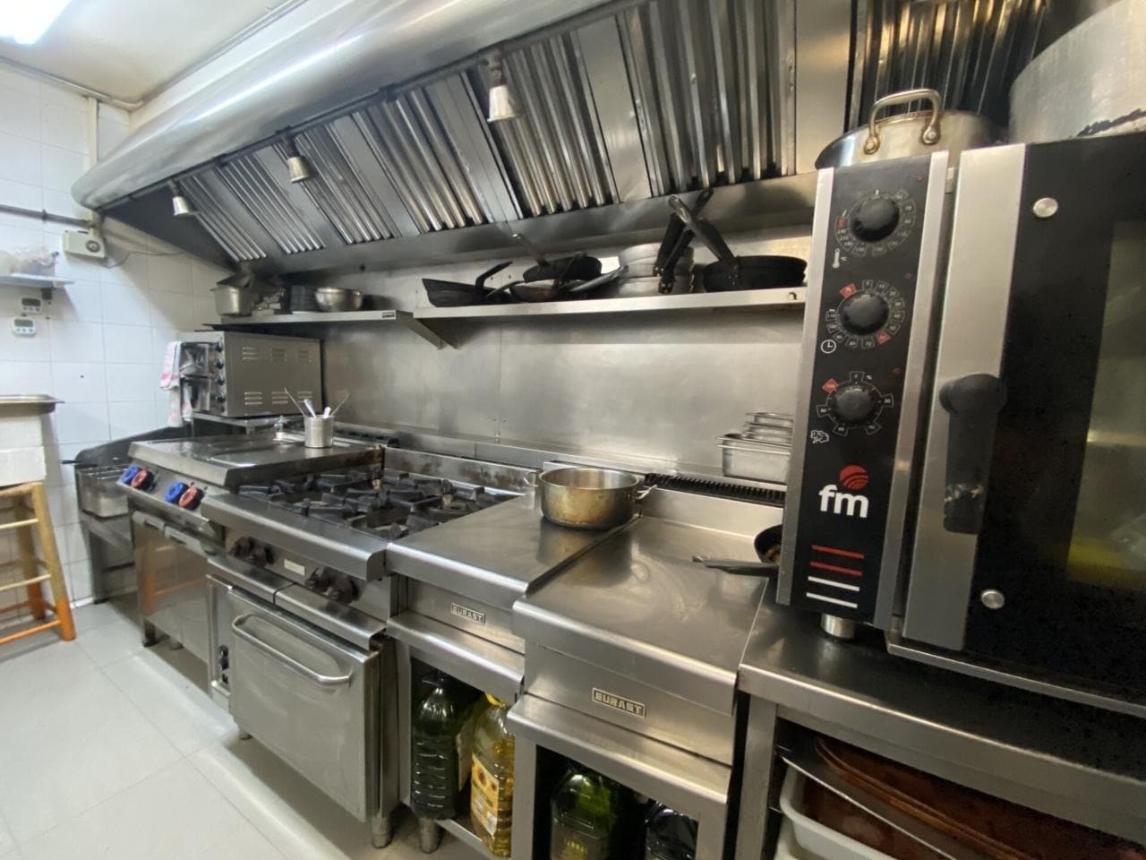 Retail in Barcelona, Barcelona to rent Interior Photo- Image 1 of 1