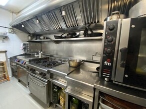 Retail in Barcelona, Barcelona to rent Interior Photo- Image 1 of 1