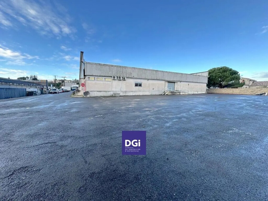 Location Local d'activités 1 089 m² - Photo 1