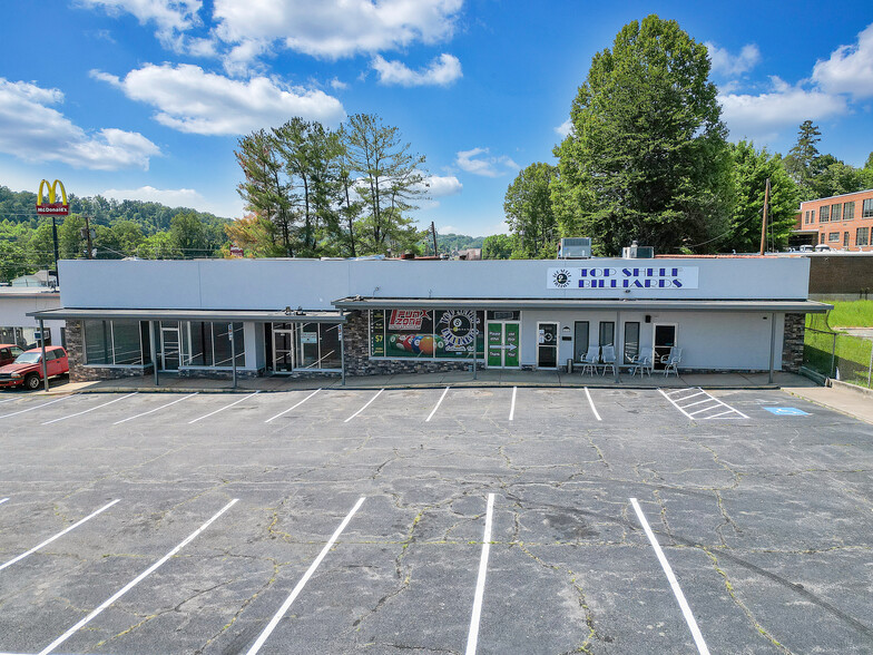 2712-2726 Virginia Ave, Collinsville, VA for rent - Building Photo - Image 1 of 7