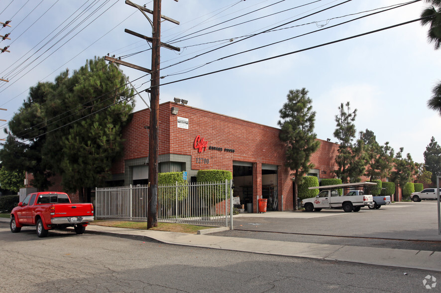 12700-12712 Yukon Ave, Hawthorne, CA for sale - Primary Photo - Image 1 of 1