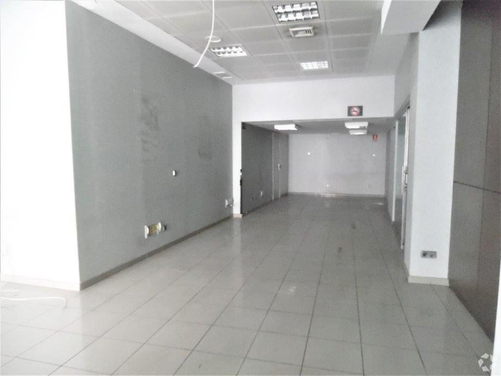 Paseo Chopera, 7, Alcobendas, MAD 28100 - Unit Puerta 06, Esc. 6 -  - Interior Photo - Image 2 of 10