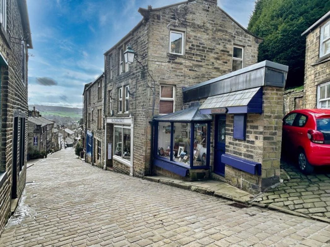 97 Main St, Keighley for sale Primary Photo- Image 1 of 8