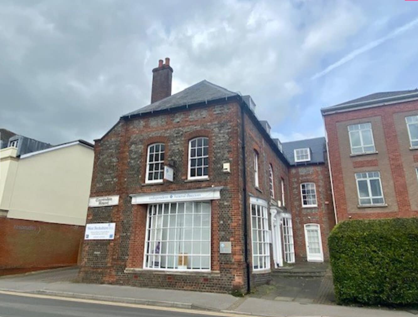 44 London Rd, Newbury for sale Building Photo- Image 1 of 1