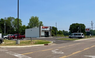 More details for 2375 Parr, Dyersburg, TN - Retail for Sale