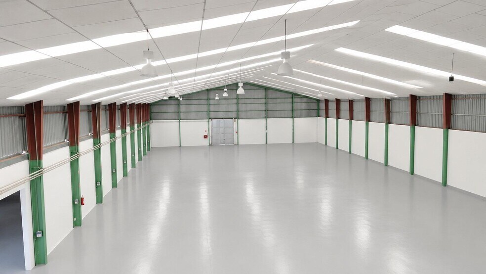 Industrial in Paiporta to rent - Building Photo - Image 3 of 29