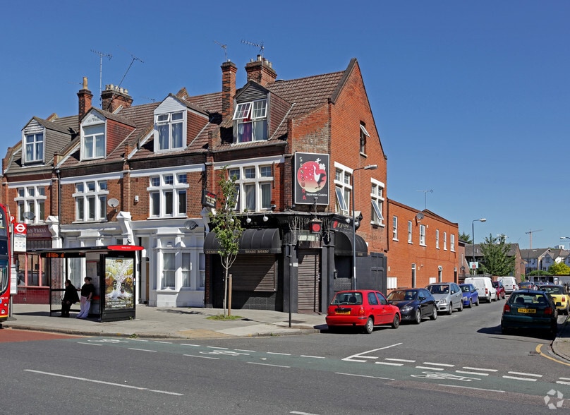 139 Woolwich Rd, London to rent - Primary Photo - Image 1 of 2