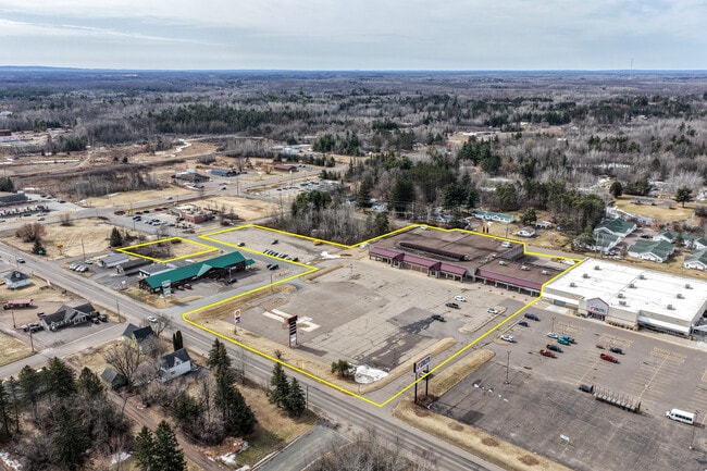 More details for 400 W 9th St N, Ladysmith, WI - Retail for Auction