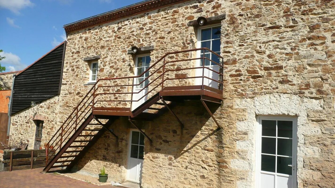 Retail in Bouguenais for sale Building Photo- Image 1 of 6